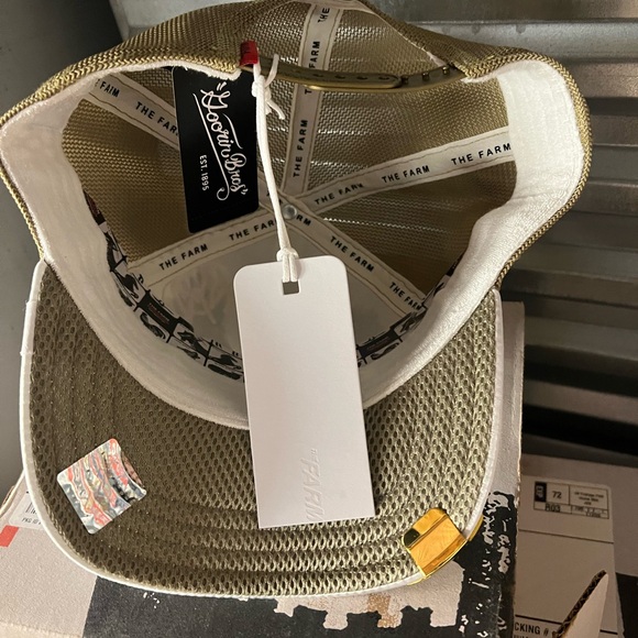 Amiri White and Gold Trucker Hat - Picture 2 of 4